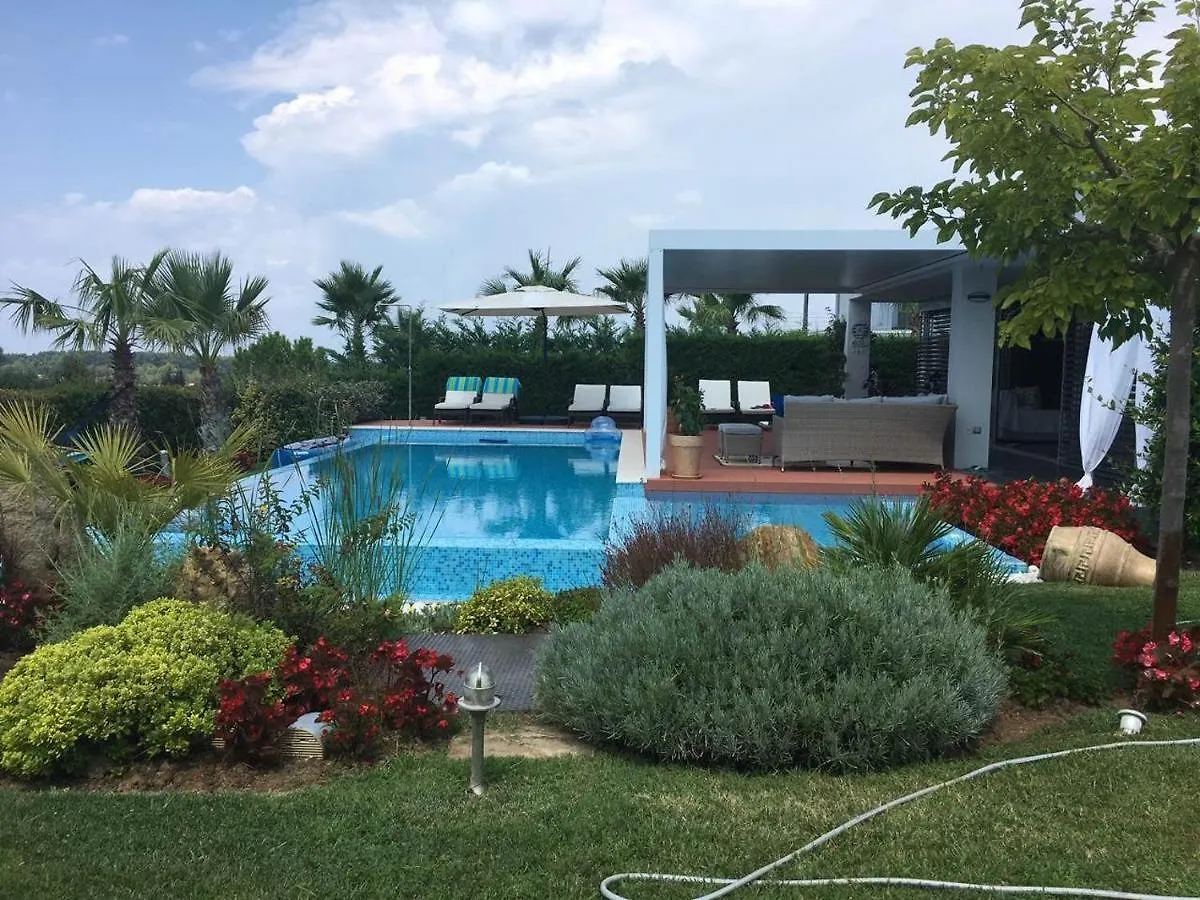 Sea Breeze Villa At Sani Sani