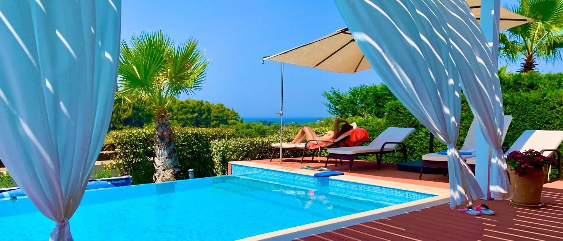 Sea Breeze Villa At Sani Sani